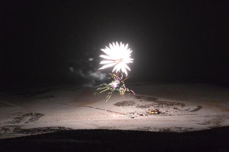 Jan 1, 2014, 00:01 hrs. Great display of fireworks, lasting 30 min. by Michael 